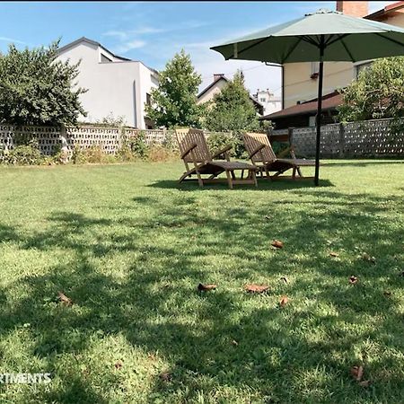 Huge Bbq Garden 2, Spacious Flat, Ac, Free Parking 2 Ljubljana Bagian luar foto