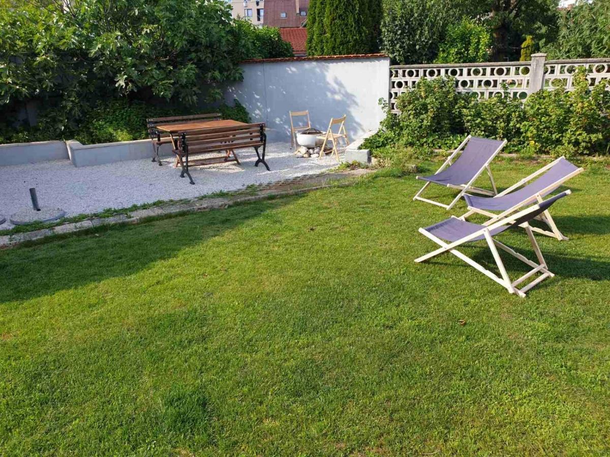 Huge Bbq Garden 2, Spacious Flat, Ac, Free Parking 2 Ljubljana Bagian luar foto
