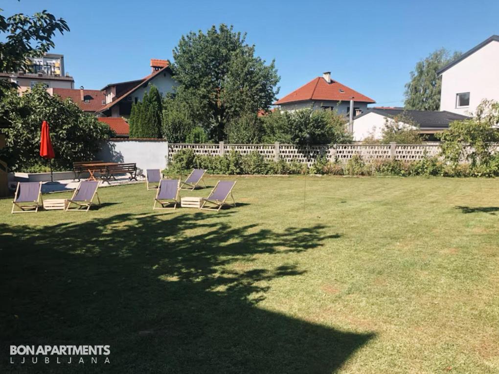 Huge Bbq Garden 2, Spacious Flat, Ac, Free Parking 2 Ljubljana Bagian luar foto
